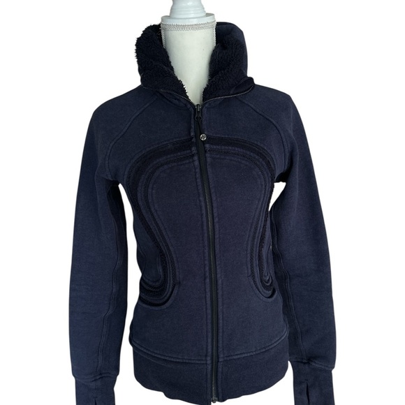 lululemon athletica Midnight Blue Teddy Jacket - Picture 2 of 10